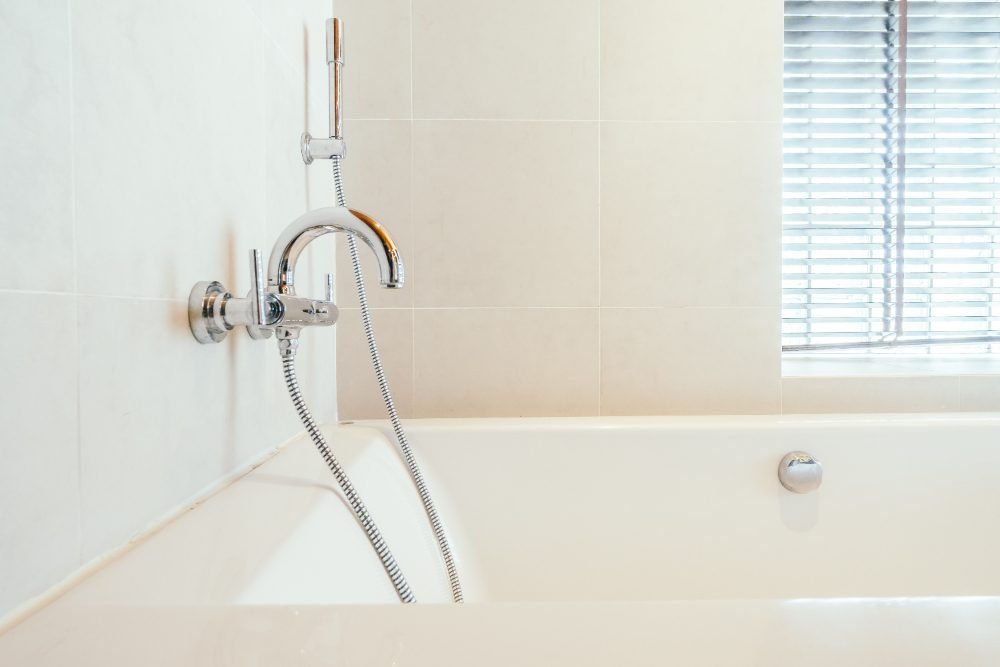 Mitigeur baignoire salle de bain