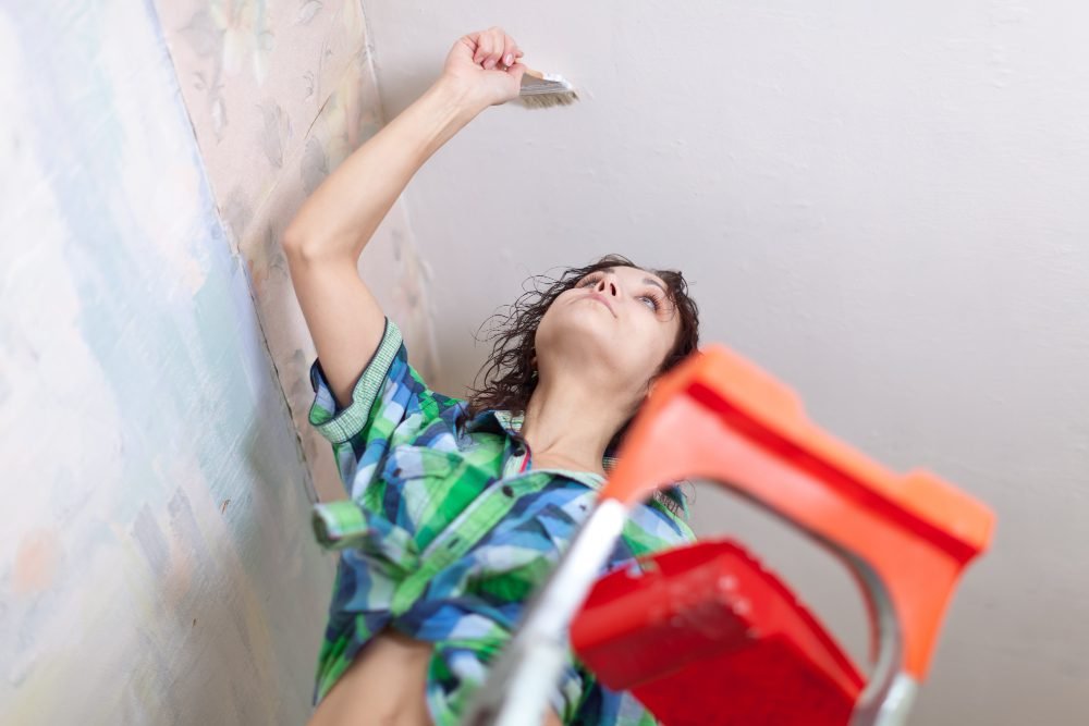 Réparer un plafond tâché